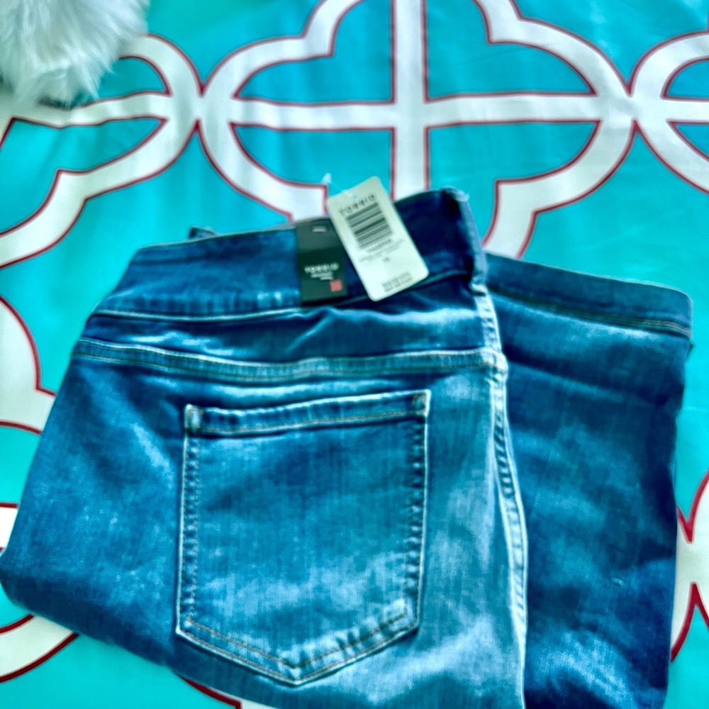 Torrid Bermuda jegging jean shorts size 16 regular new with tags NWT
